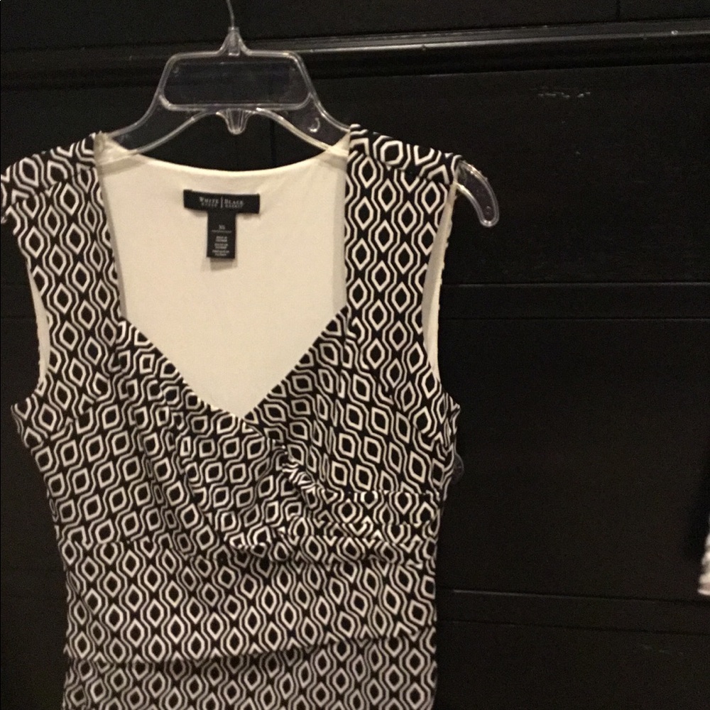 Sleeveless blouse